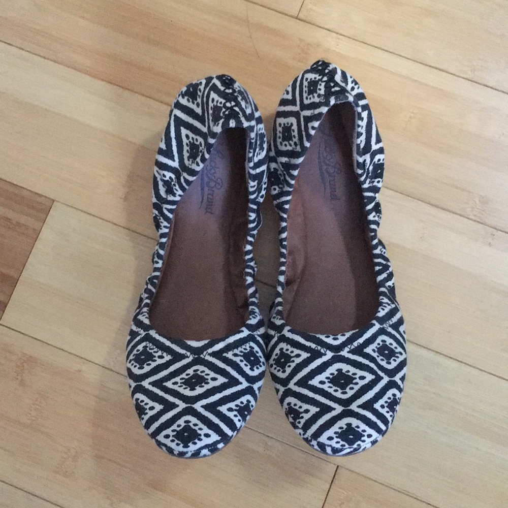 Lucky Brand Printed flats / size 9